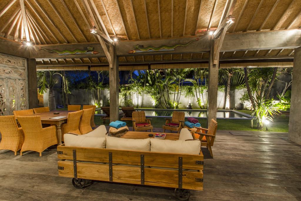Villa Kundalini Seminyak Esterno foto