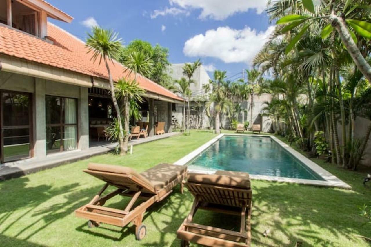Villa Kundalini Seminyak Esterno foto