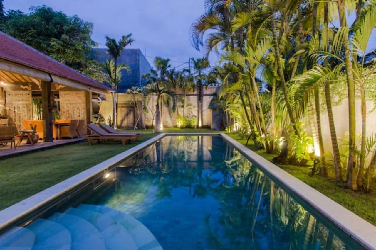 Villa Kundalini Seminyak Esterno foto